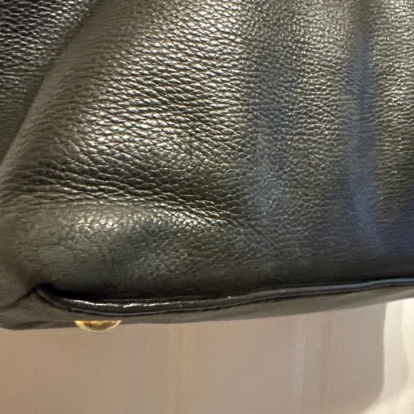 Michael Kors Black Leather Shoulder Bag with Gold Accents - Picture 5 of 13